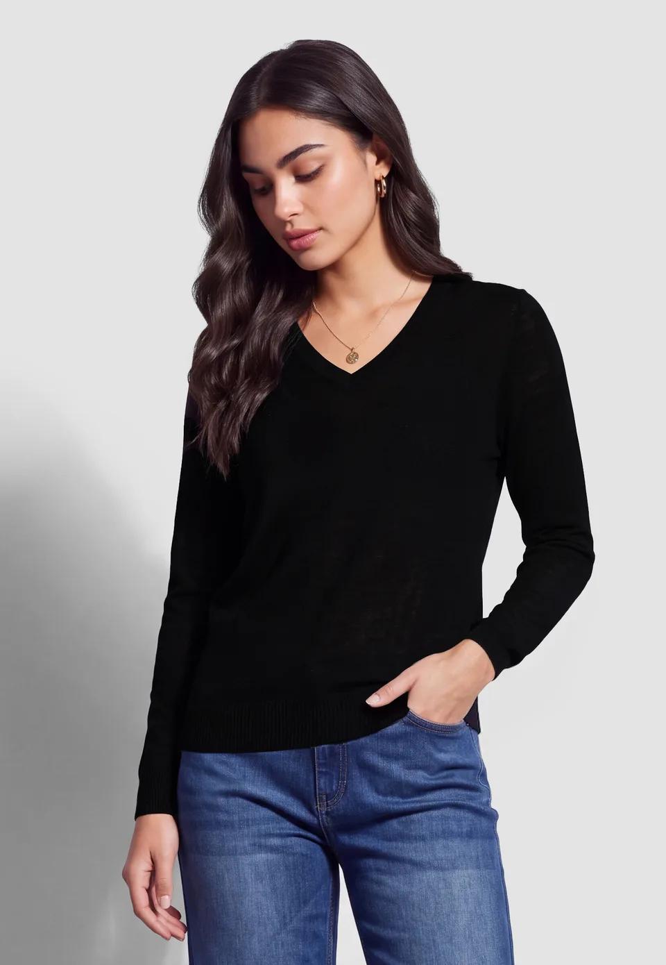 Solid V-Neck Full Sleeve Top
