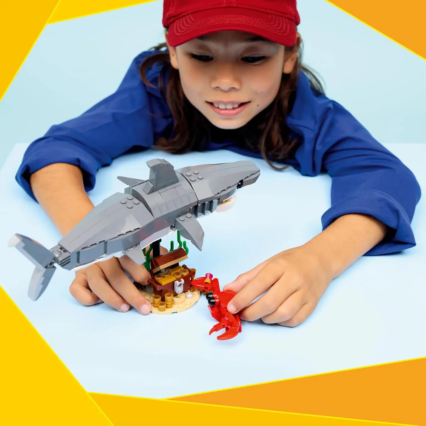 LEGO Creator Fierce Shark with a Treasure Chest Toy